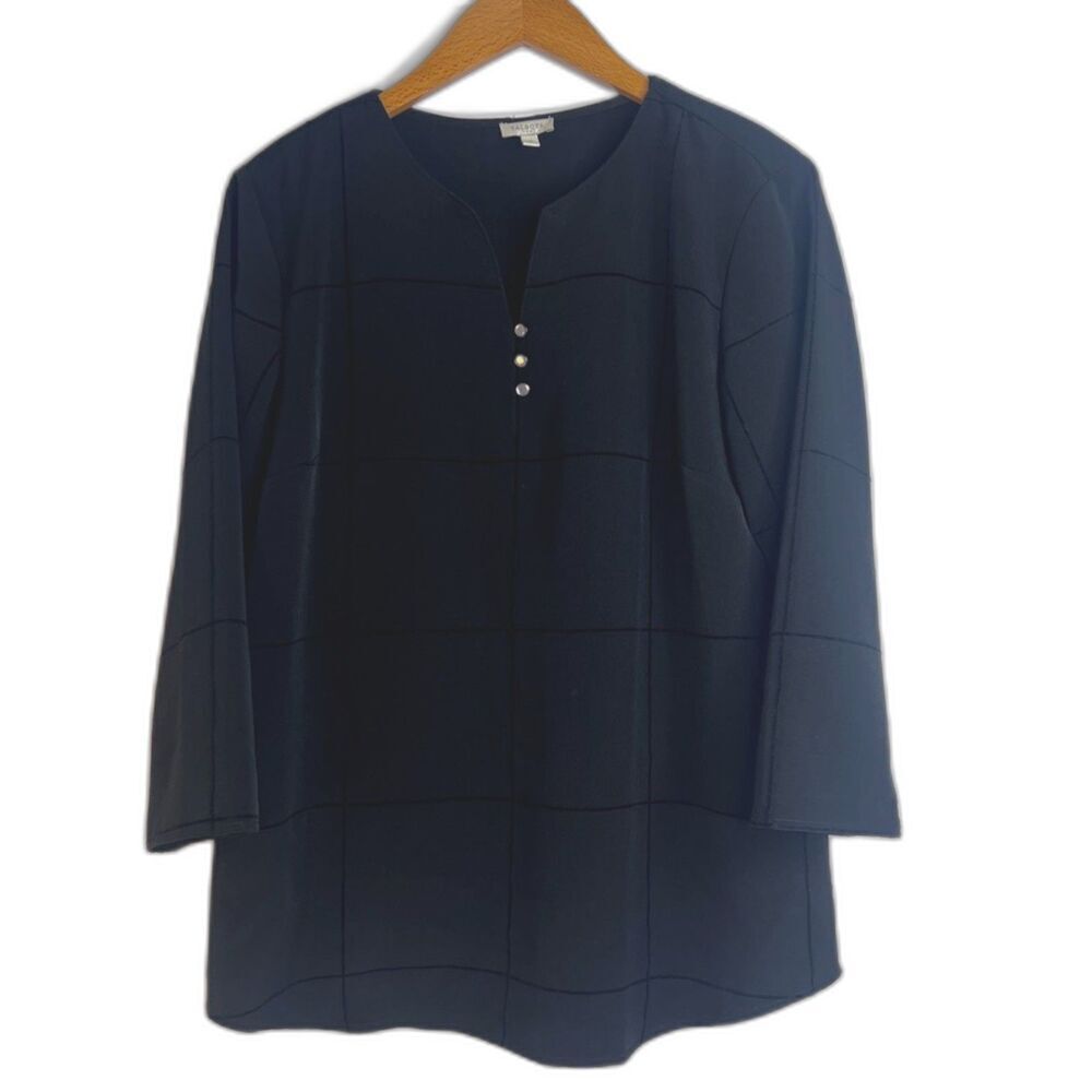 Talbots Black Vneck Seamed Flocked Windowpane Pattern Blouse Size Medium